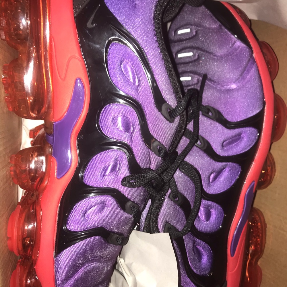 Nike Vapormax Plus 2020 - Picture 12 of 16
